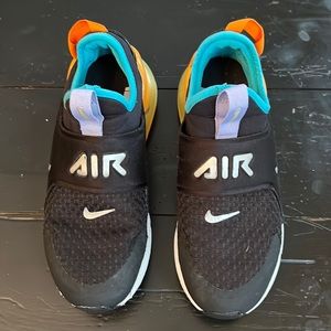 Nike 270, size 4 (youth)